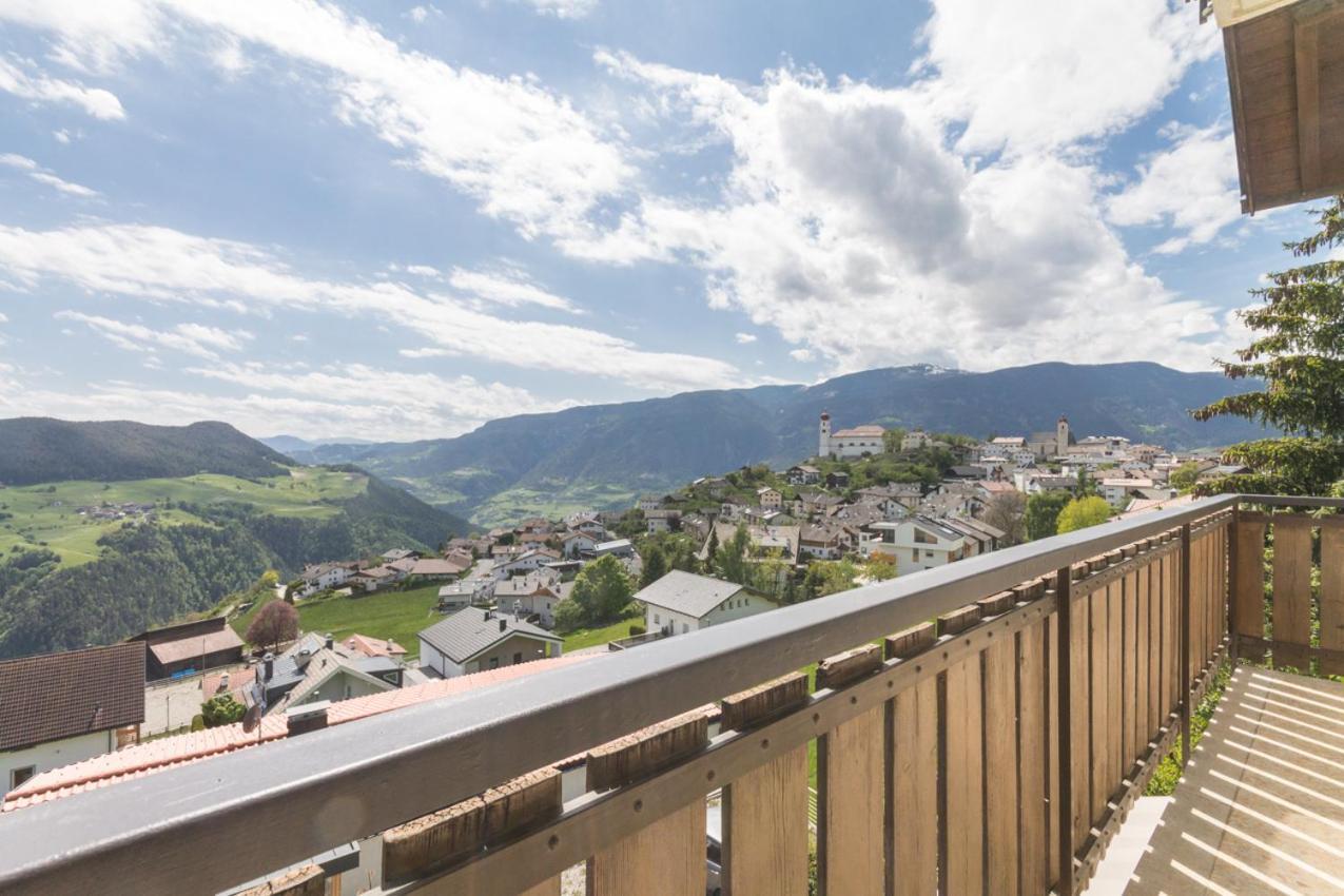 Apartment La Brunella Laion Exteriör bild